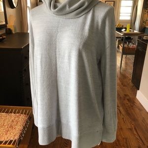 Grey GAP Turtleneck 🐢